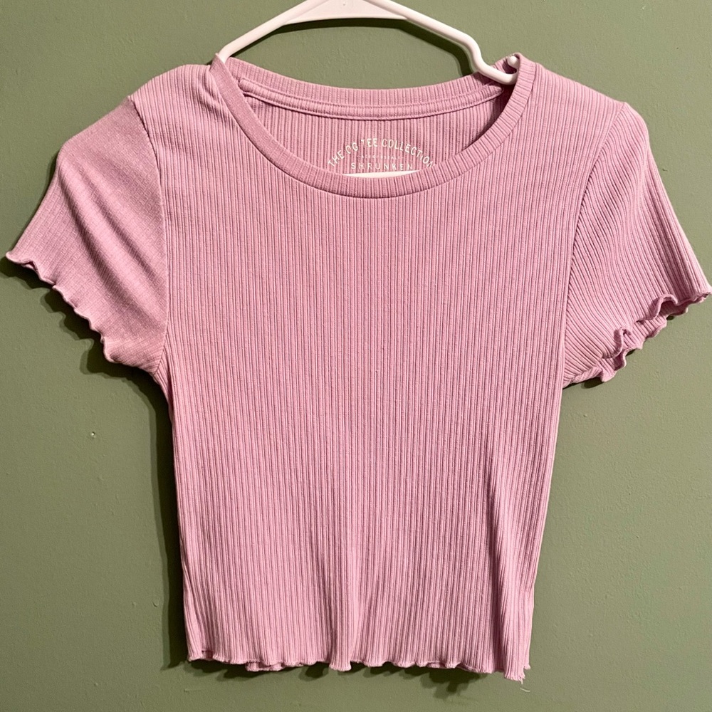 Cute Pink tight short from Aeropostale. Barely used and in great condition.